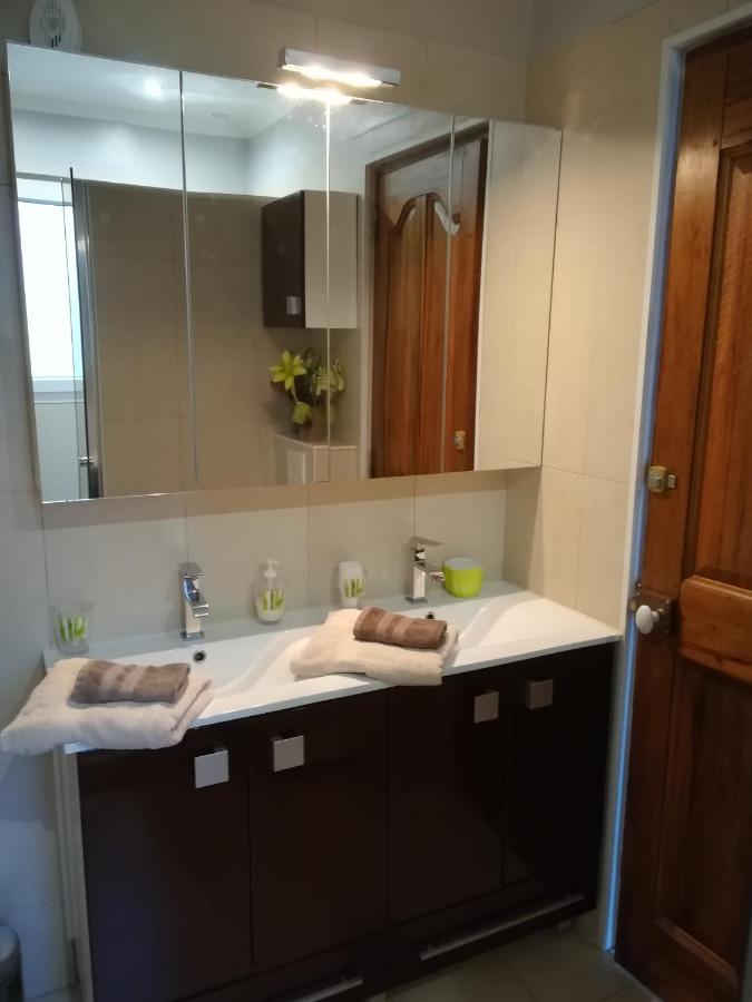 Appartements Dans Villa Privee Avec Piscine, Jardin, Parking Clos, Wifi, Climatisation Meyreuil Luaran gambar